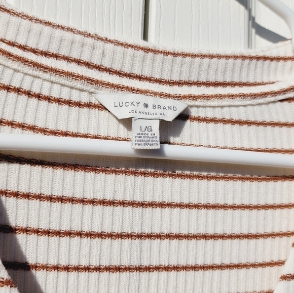 Lucky Brand V-neck Striped Long-Sleeve Top size Large NWT - Picture 5 of 7